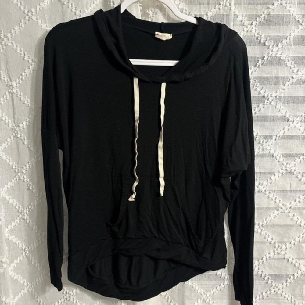 Womens Black Lightweight Knit Hoodie Long Sleeve Pullover High Low Hem Top